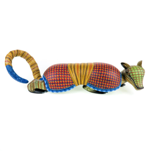 Armadillo - Oaxacan Alebrije Wood Carving Sculpture - Nestor Melchor - CEMCUI