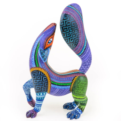 Beautiful Howling Coyote - Oaxacan Alebrije Wood Carving - CEMCUI