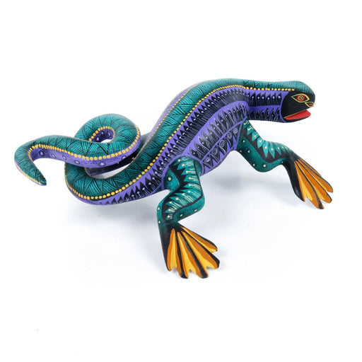 Beautiful Iguana - Oaxacan Alebrije Wood Carving - Nestor Melchor - CEMCUI