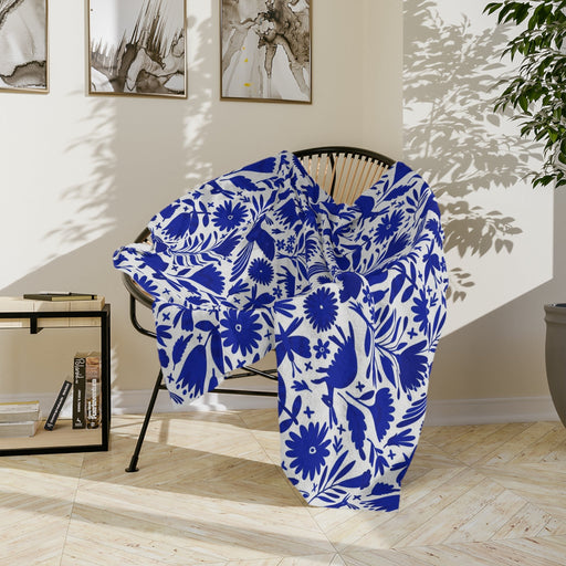 Blue and white Otomi soft blanket for Mexican home decor - CEMCUI