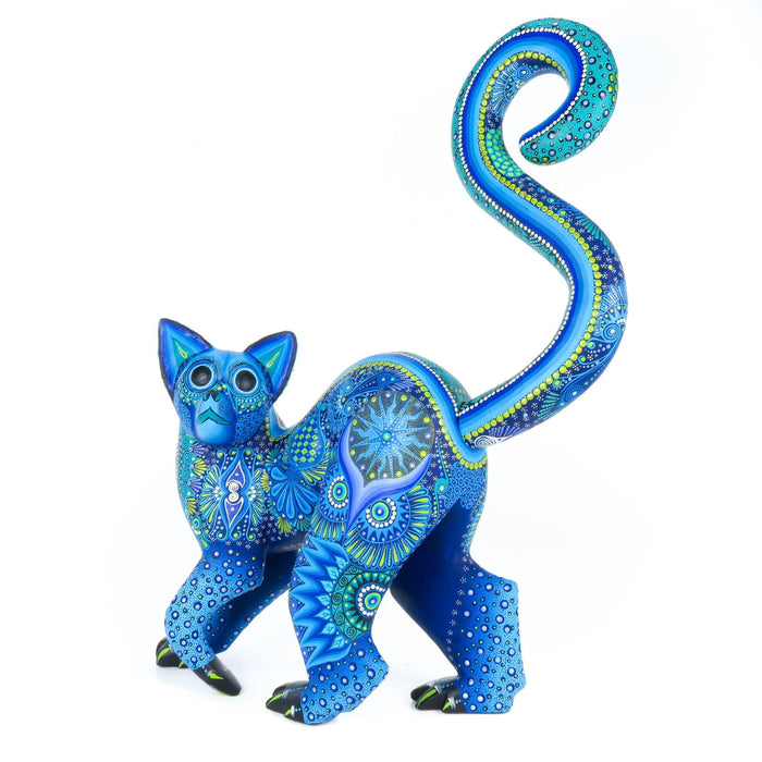 Blue Lemur - Oaxacan Alebrije Wood Carving - CEMCUI