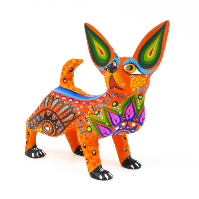 Chihuahua - Oaxacan Alebrije Wood Carving - CEMCUI