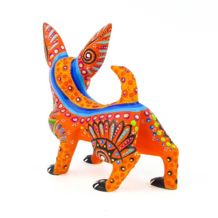 Chihuahua - Oaxacan Alebrije Wood Carving - CEMCUI