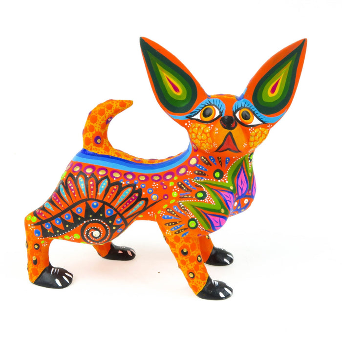 Chihuahua - Oaxacan Alebrije Wood Carving - CEMCUI