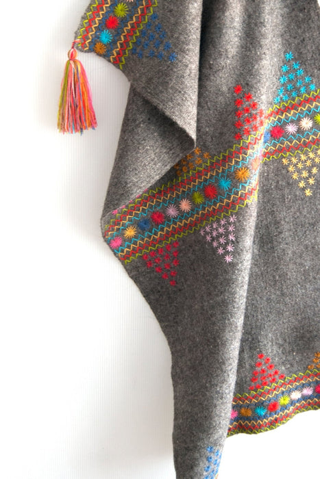 Erika Throw - Multicolor on Grey - CEMCUI