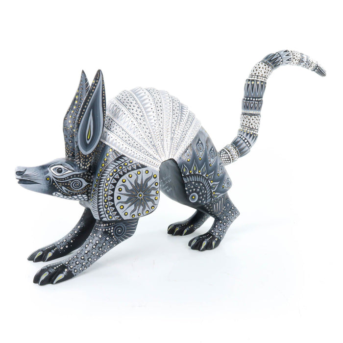 Exceptional Armadillo - Oaxacan Alebrije Wood Carving - CEMCUI