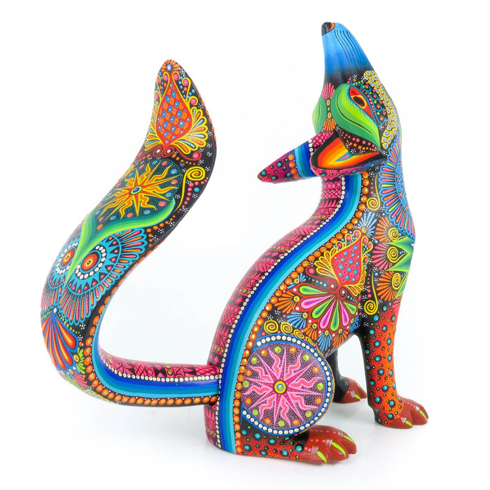 Exceptional Coyote - Oaxacan Alebrije Wood Carving - CEMCUI