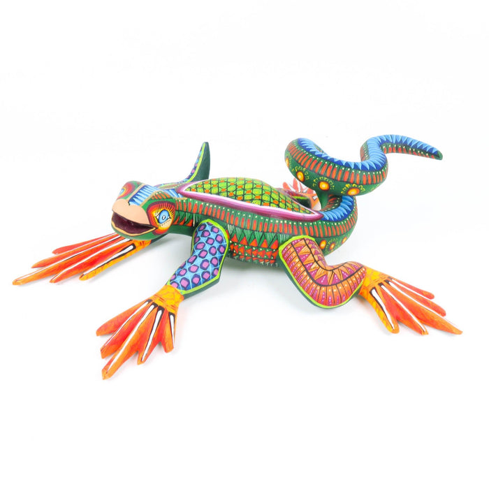 Fantastic Iguana - Oaxacan Alebrije Wood Carving - CEMCUI