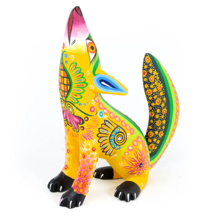 Howling Coyote (Yellow) - Oaxacan Alebrije Wood Carving - CEMCUI