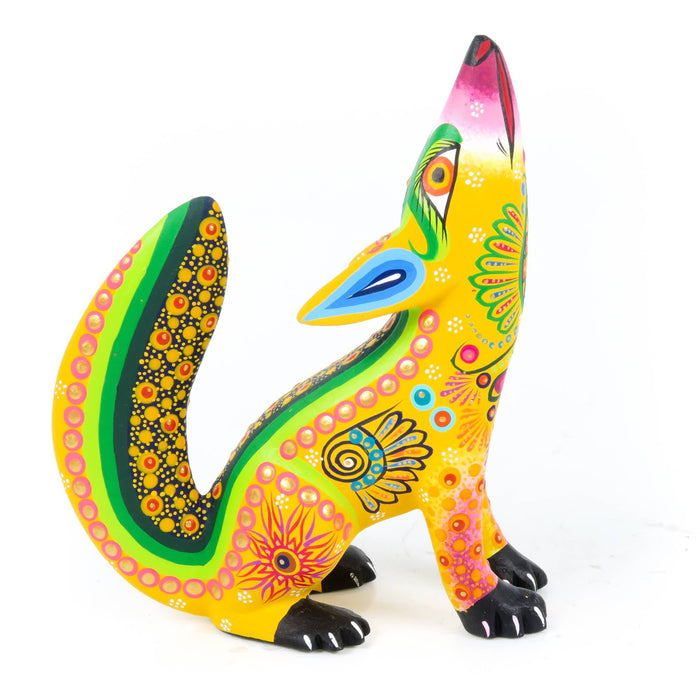 Howling Coyote (Yellow) - Oaxacan Alebrije Wood Carving - CEMCUI