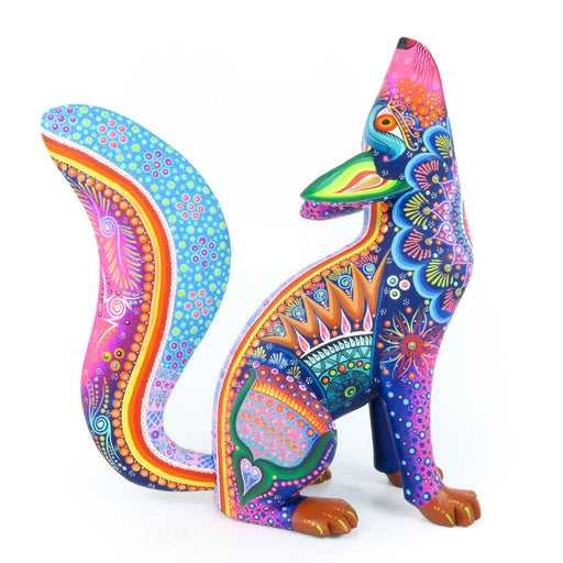 Majestic Howling Coyote - Oaxacan Alebrije Wood Carving - CEMCUI