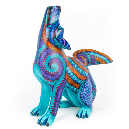 Majestic Howling Coyote - Oaxacan Alebrije Wood Carving - CEMCUI