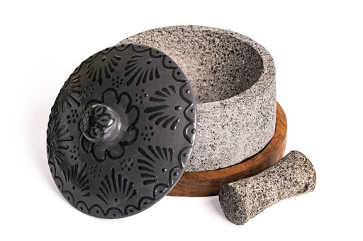 Molcajete Chilmamolli 8 inches with black talavera lid and wooden base - CEMCUI