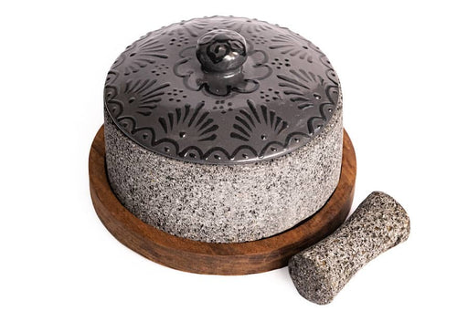 Molcajete Chilmamolli 8 inches with black talavera lid and wooden base - CEMCUI