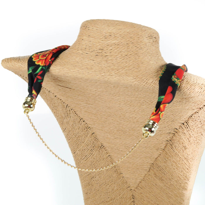 Oaxacan Alebrije Wood Carving Heart & Flowers Necklace - CEMCUI