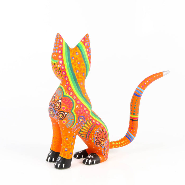 Orange Cat - Oaxacan Alebrije Wood Carving - CEMCUI