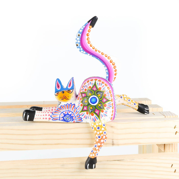 Shelf Sitting Cat (White) - Oaxacan Alebrije Wood Carving - CEMCUI