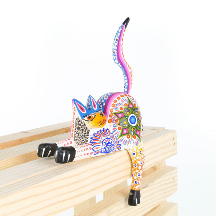 Shelf Sitting Cat (White) - Oaxacan Alebrije Wood Carving - CEMCUI