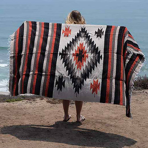 Tan Mexican Diamond Yoga Blanket - CEMCUI