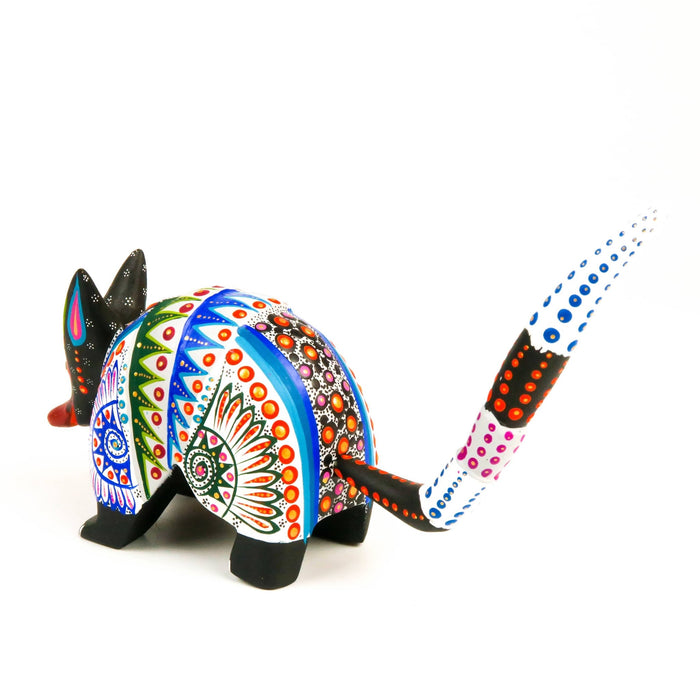 White Armadillo - Oaxacan Alebrije Wood Carving - CEMCUI