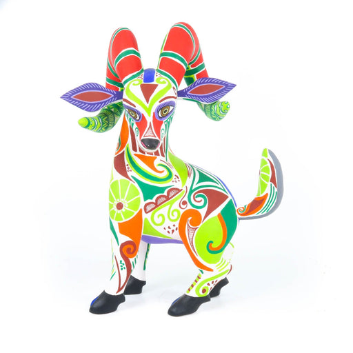 White Bighorn Ram - Oaxacan Alebrije Wood Carving - CEMCUI