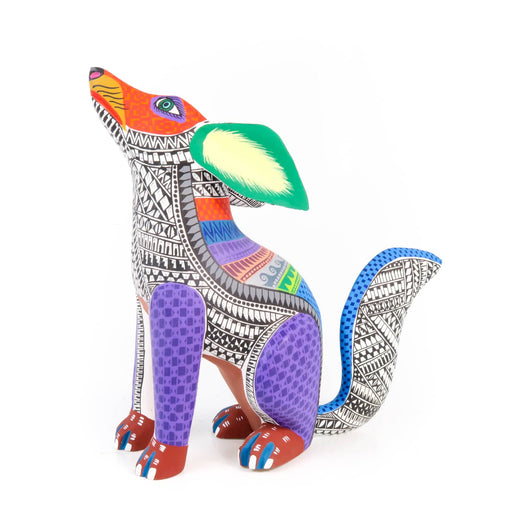 White Coyote - Oaxacan Alebrije Wood Carving - CEMCUI