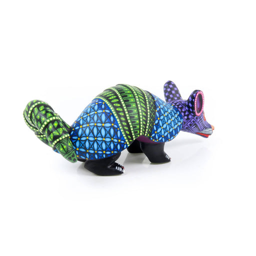 Zapotec Armadillo - Oaxacan Alebrije Wood Carving - CEMCUI