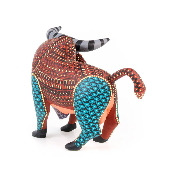 Zapotec Bull - Oaxacan Alebrije Wood Carving - CEMCUI