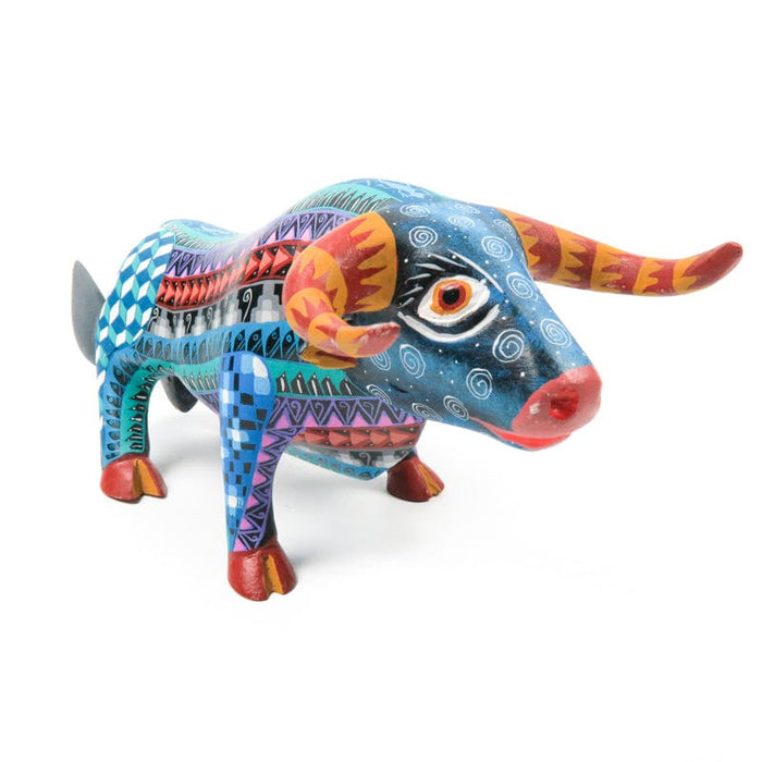 Zapotec Bull - Oaxacan Alebrije Wood Carving - CEMCUI