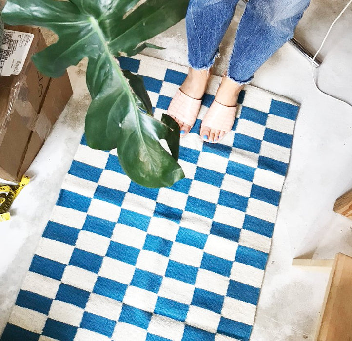 Zapotec Checkered Rug in Blue & Ivory - CEMCUI