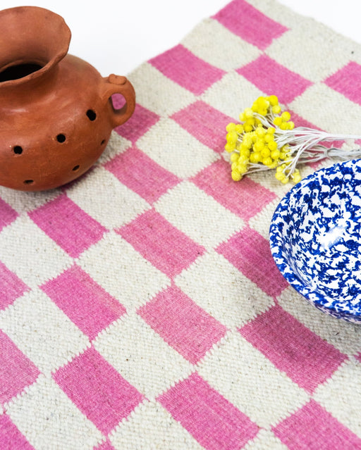 Zapotec Checkered Rug in Pink & Ivory - CEMCUI