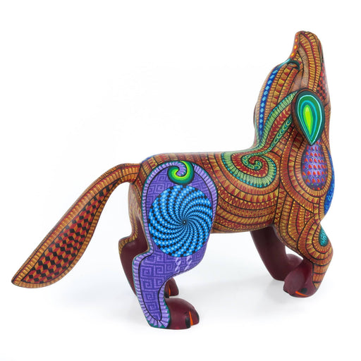 Zapotec Howling Coyote - Oaxacan Alebrije Wood Carving - CEMCUI